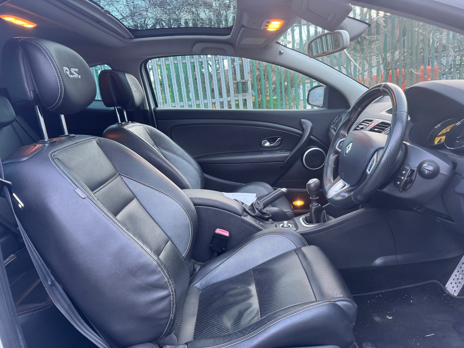 Used Renault Megane 2011 for sale - 77152685: Photo 5