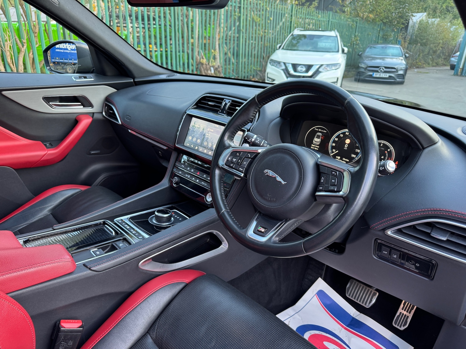 Used Jaguar F-Pace 2017 for sale - 75982933: Photo 14