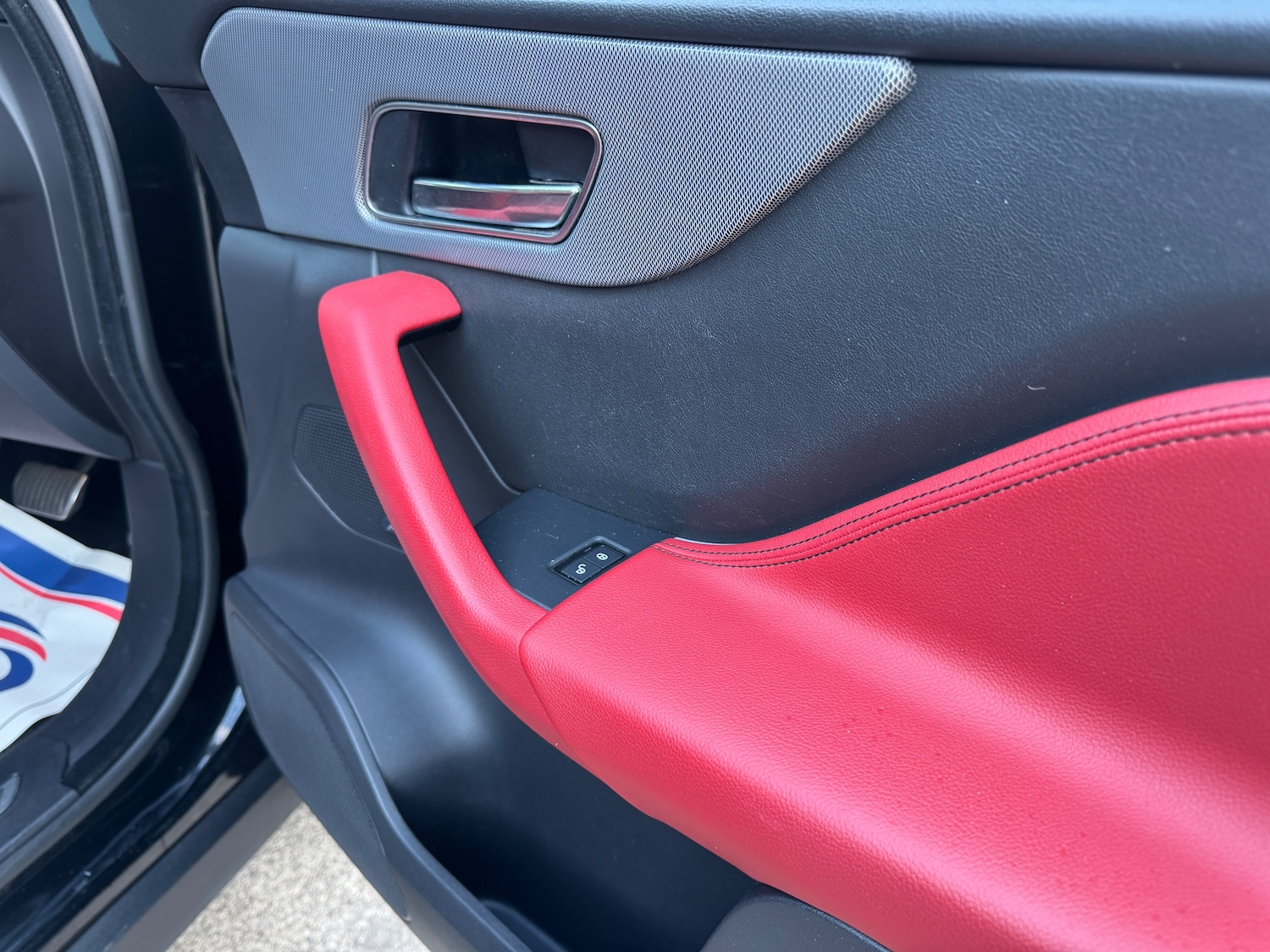 Used Jaguar F-Pace 2017 for sale - 75982933: Photo 17