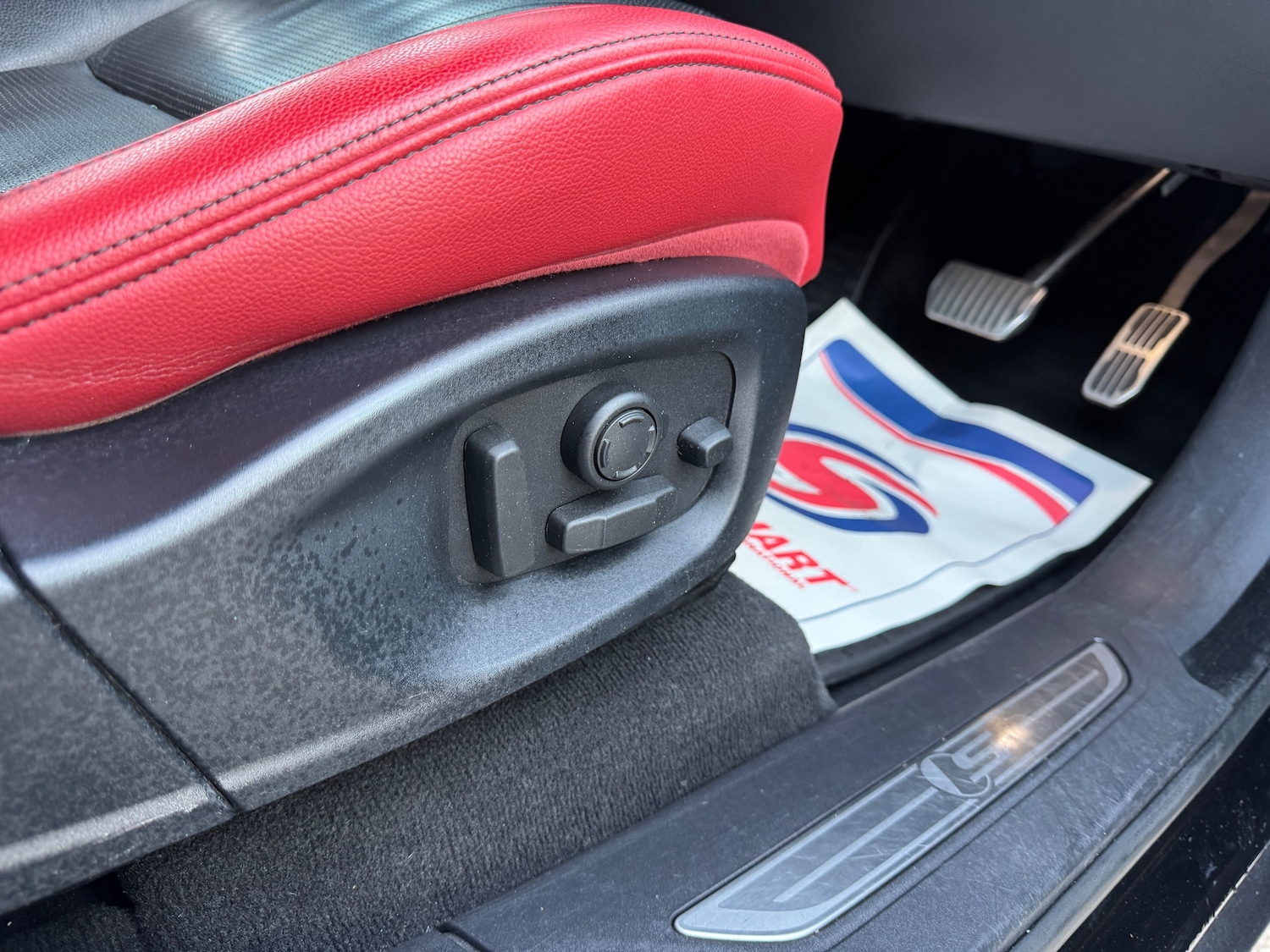 Used Jaguar F-Pace 2017 for sale - 75982933: Photo 18