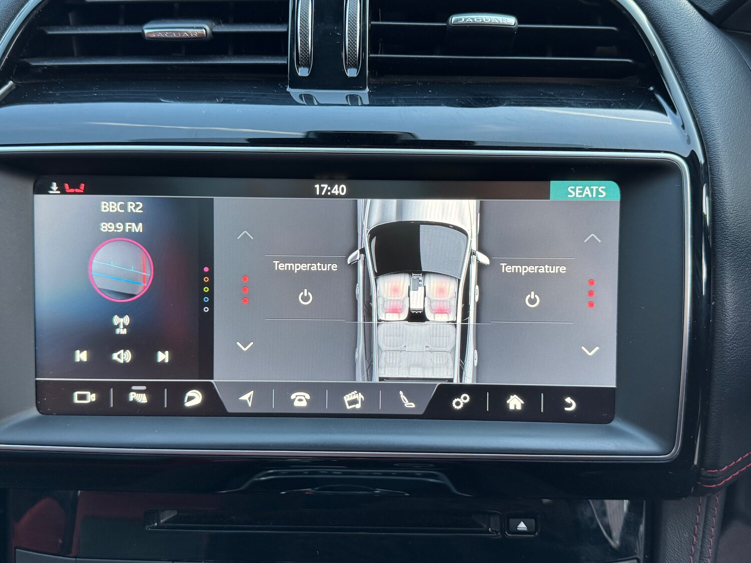 Used Jaguar F-Pace 2017 for sale - 75982933: Photo 40