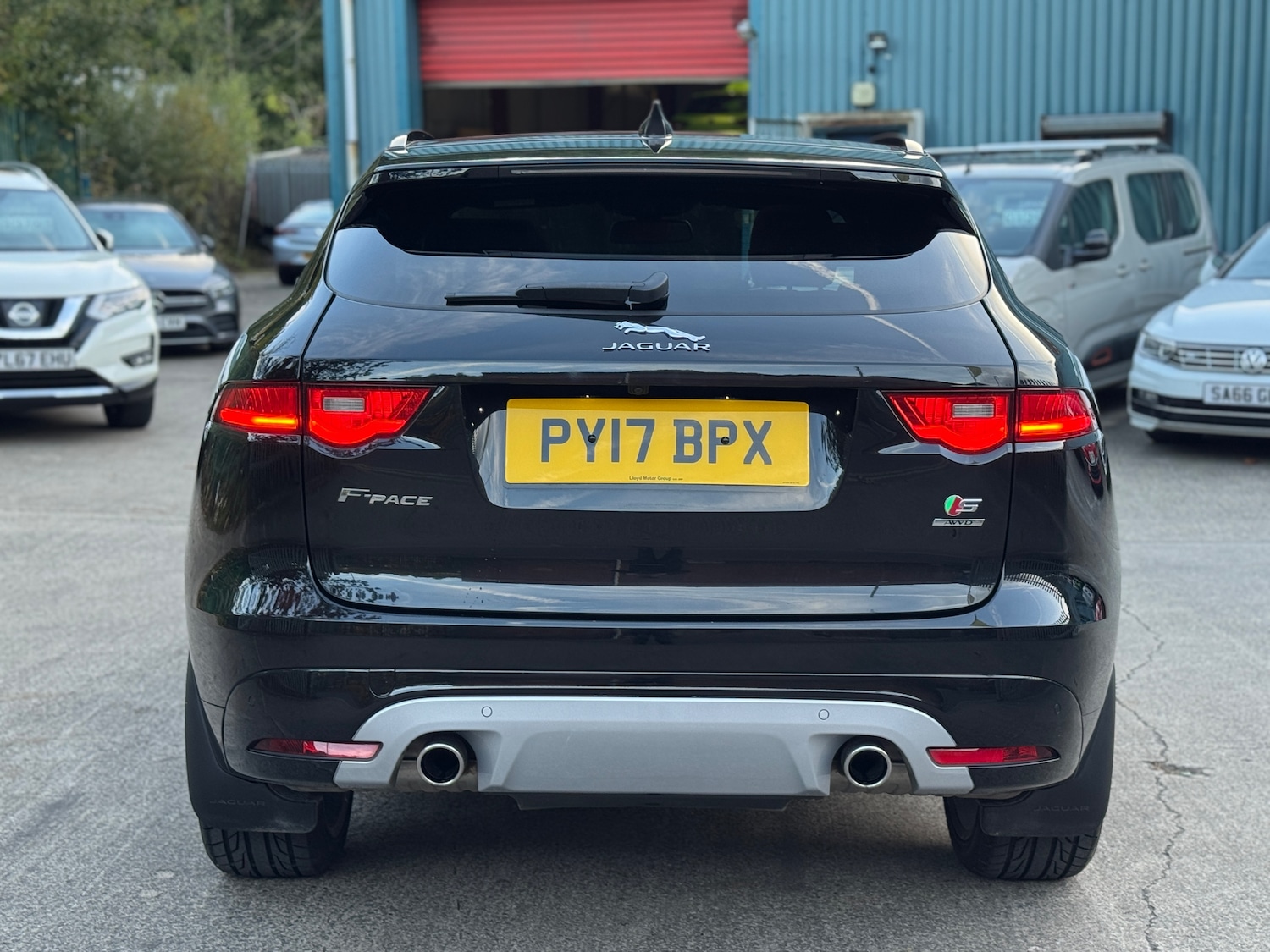 Used Jaguar F-Pace 2017 for sale - 75982933: Photo 6