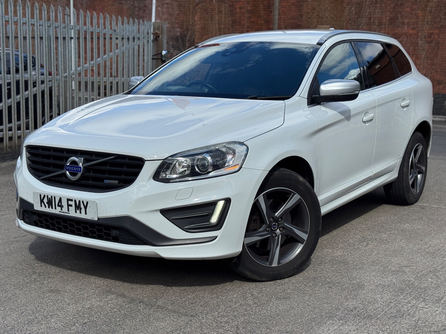 Used Volvo XC60 2014 for sale - 78084003: Photo 2