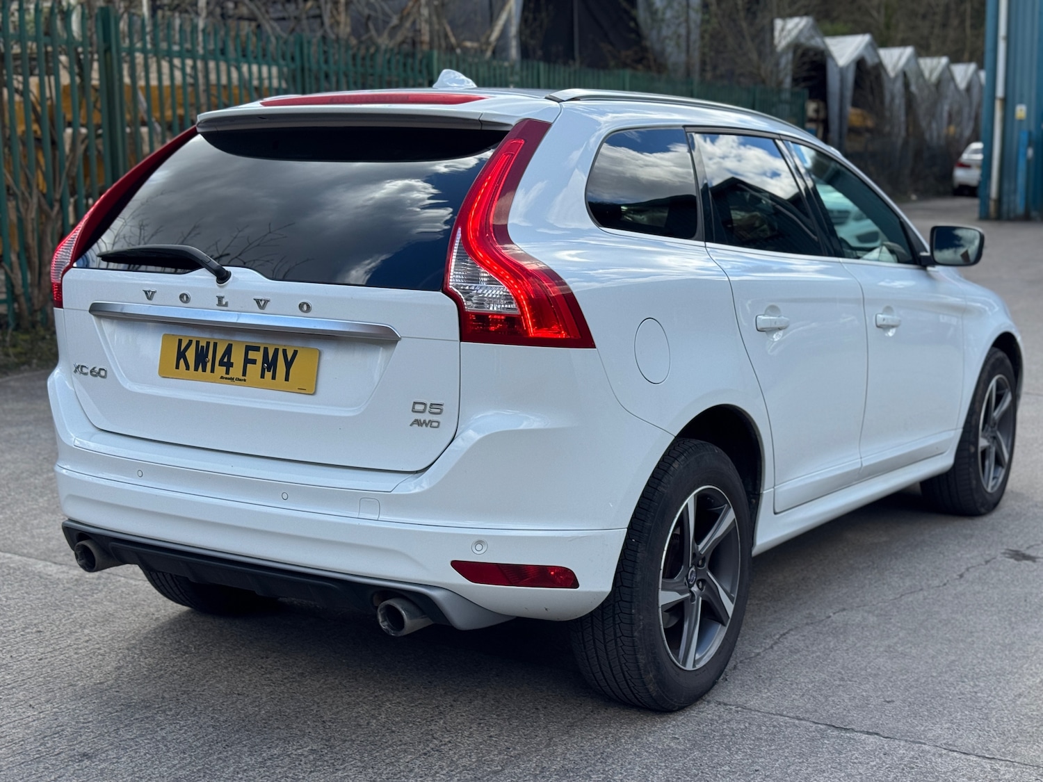 Used Volvo XC60 2014 for sale - 78084003: Photo 3