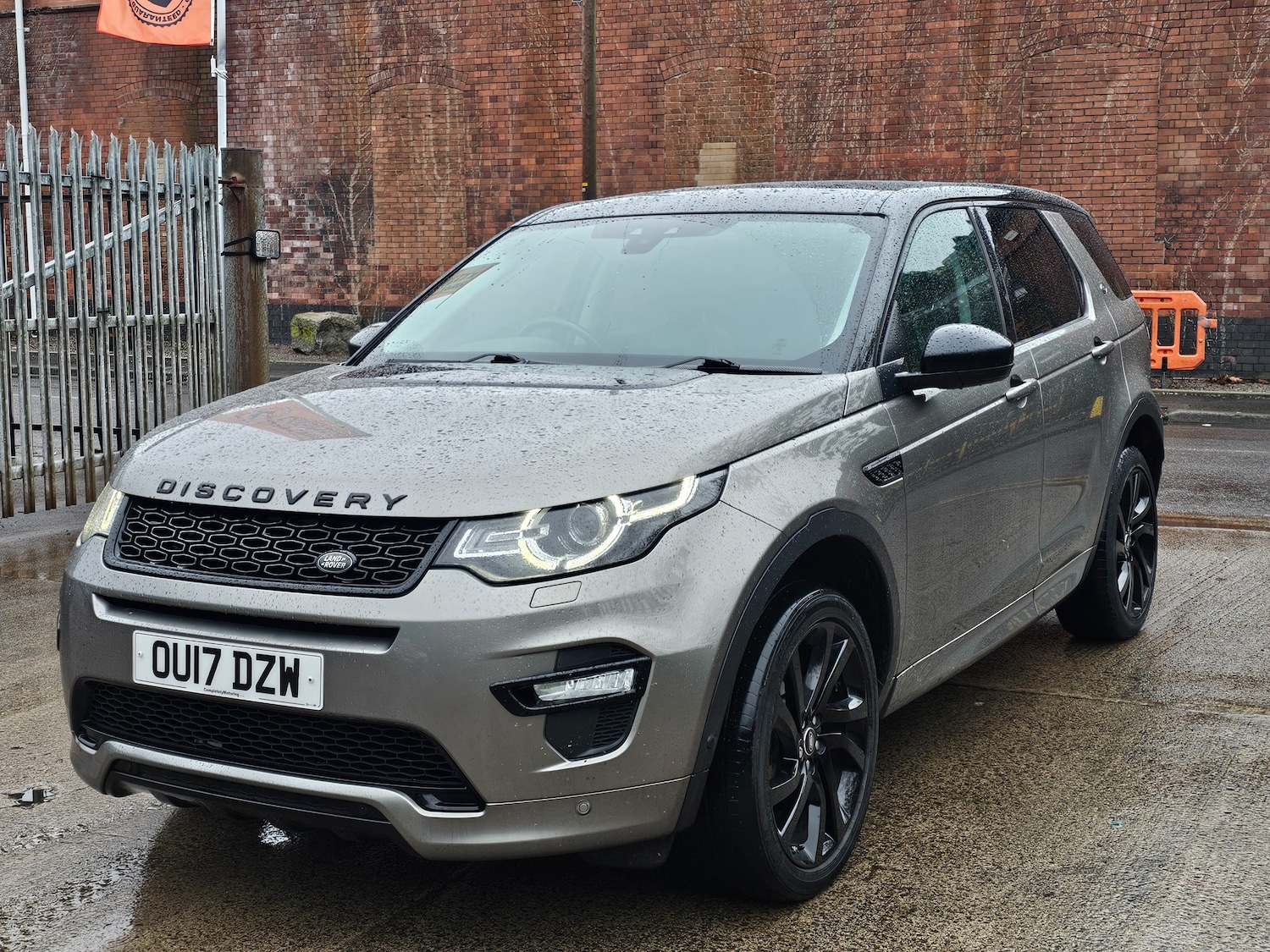 Used Land Rover Discovery Sport 2017 for sale - 77506113: Photo 3