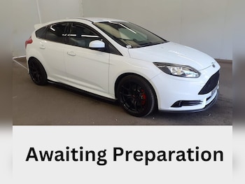 2013 (63) - 2.0T ST-2 5dr