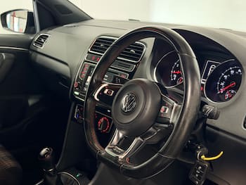 Used Volkswagen Polo 2016 for sale - 79792347: Photo
