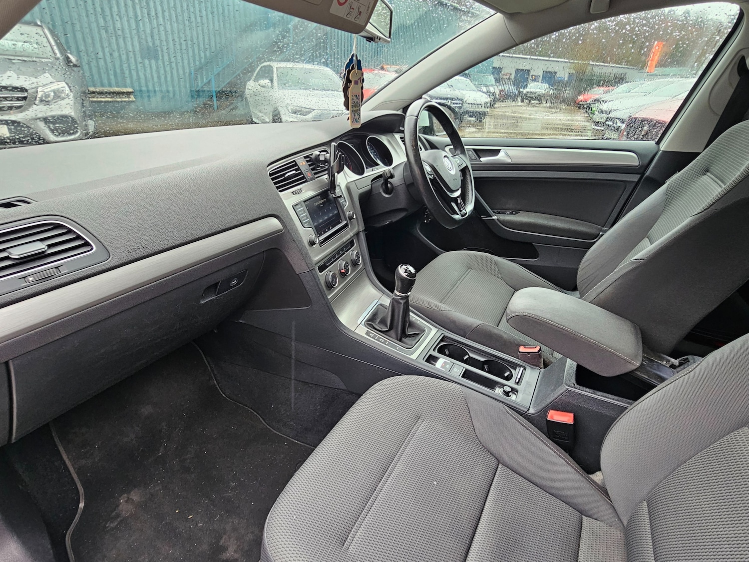 Used Volkswagen Golf 2015 for sale - 77392268: Photo 4