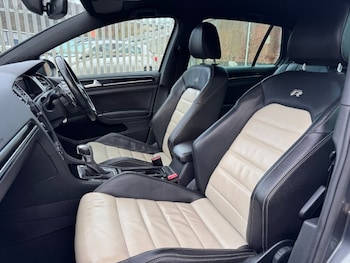 Used Volkswagen Golf 2018 for sale - 77019196: Photo