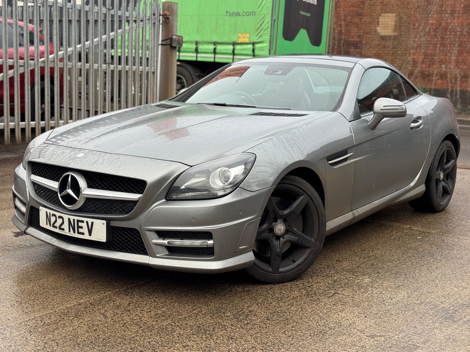 Used Mercedes-Benz SLK 2012 for sale - 77629462: Photo 2