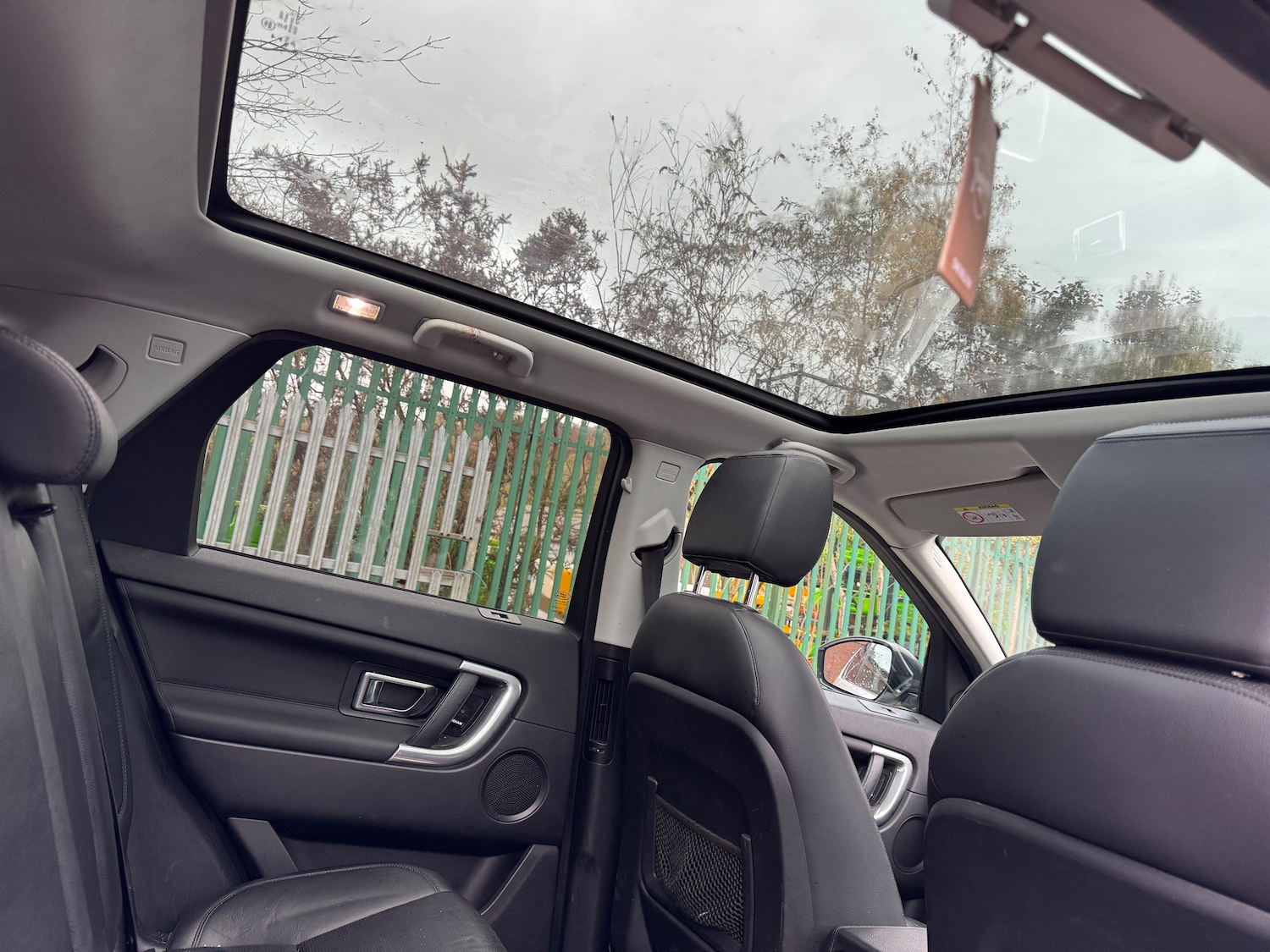 Used Land Rover Discovery Sport 2016 for sale - 76422573: Photo 9