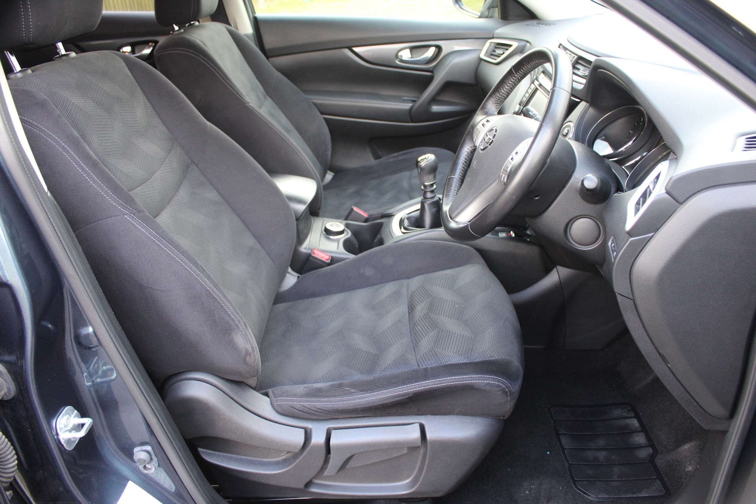 Used Nissan X-Trail 2017 for sale - 77421265: Photo 4