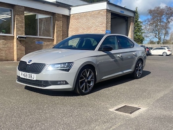 Used Skoda Superb 2019 for sale - 78182576: Photo