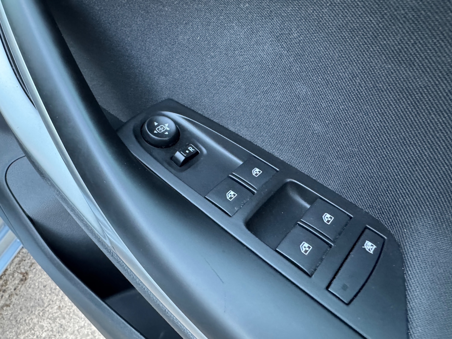 Used Vauxhall Astra 2017 for sale - 76534998: Photo 13