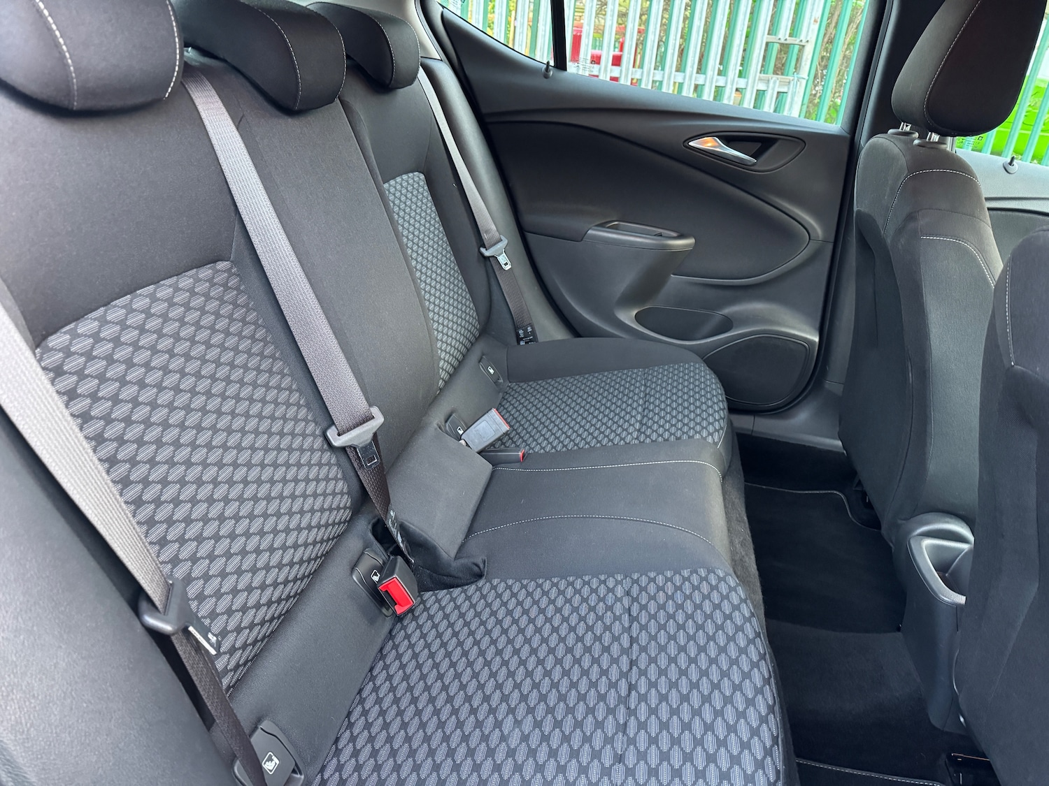 Used Vauxhall Astra 2017 for sale - 76534998: Photo 15