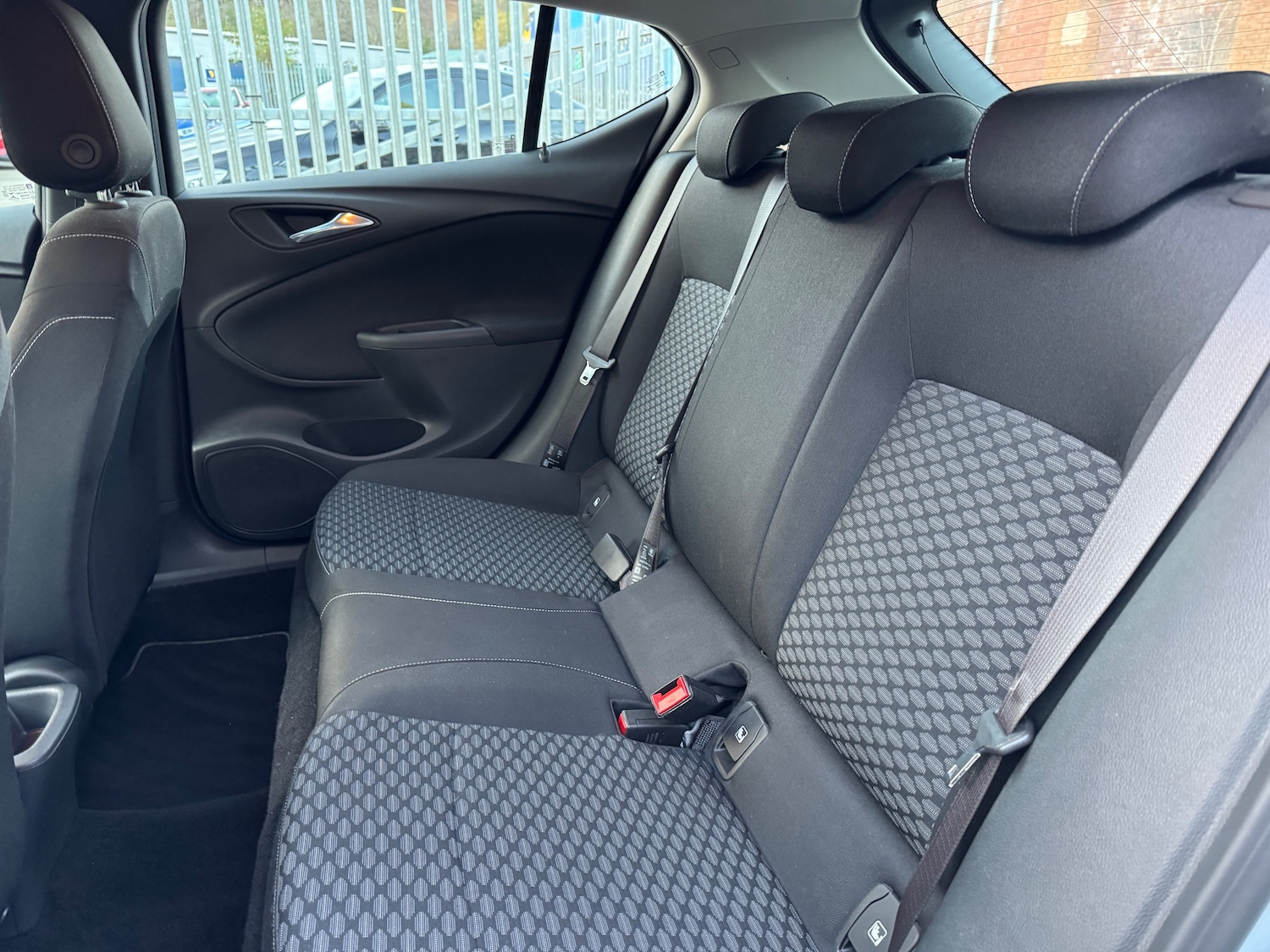 Used Vauxhall Astra 2017 for sale - 76534998: Photo 19