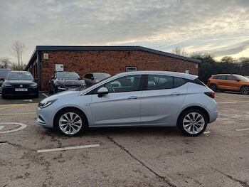 Used Vauxhall Astra 2017 for sale - 76534998: Photo
