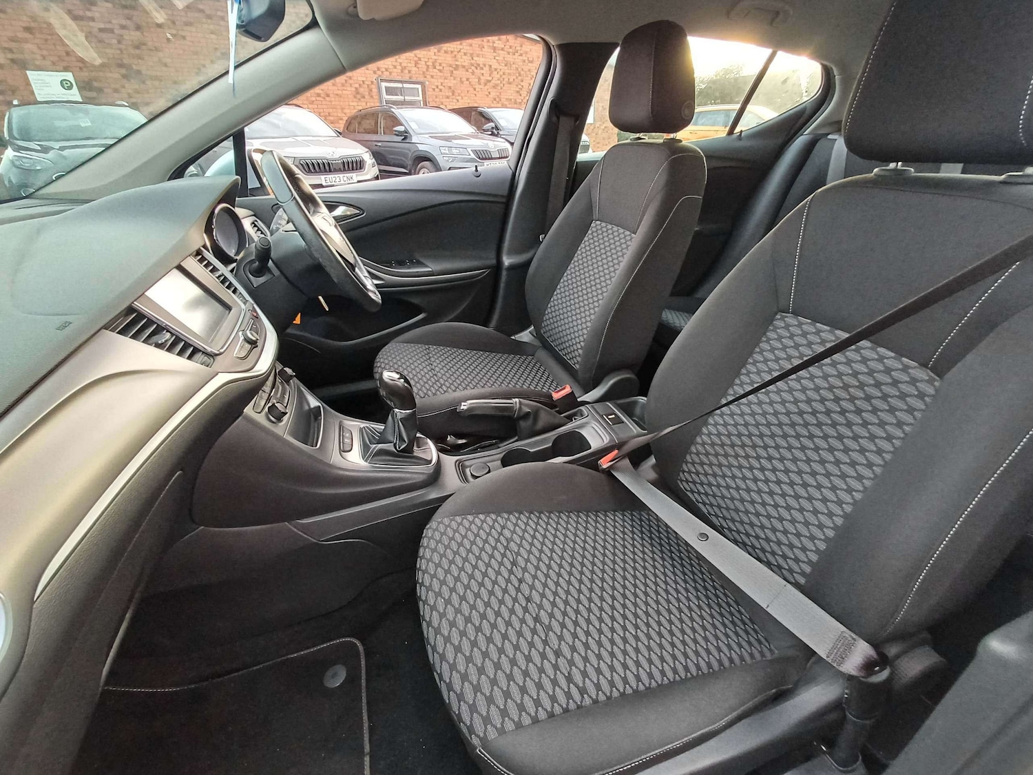 Used Vauxhall Astra 2017 for sale - 76534998: Photo 6