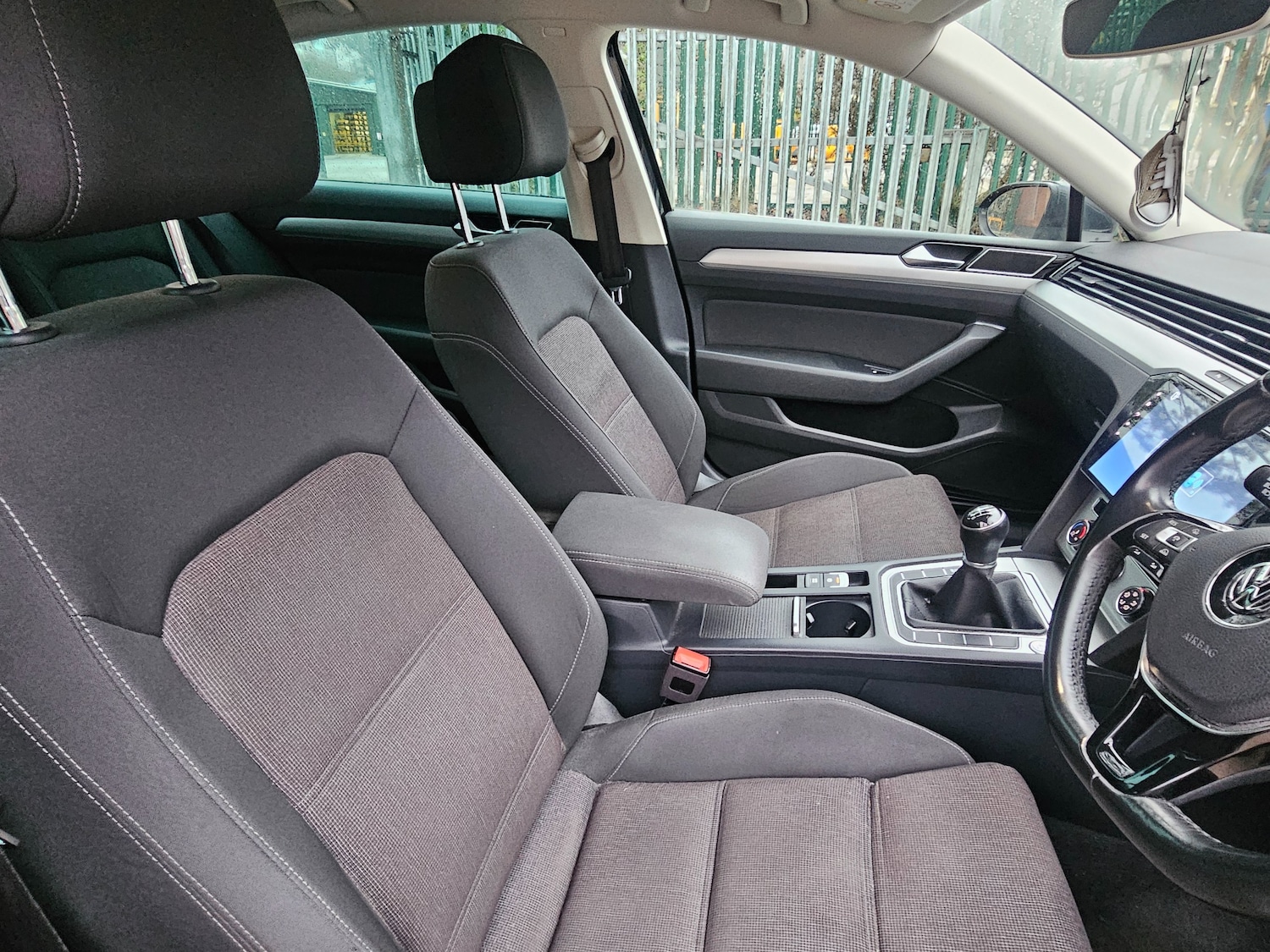 Used Volkswagen Passat 2015 for sale - 77327241: Photo 6