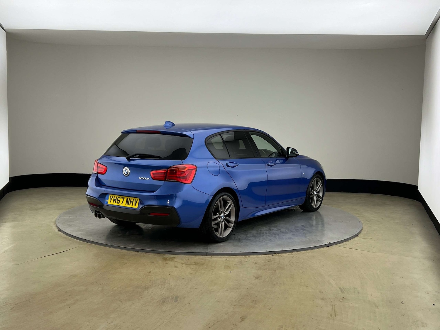 Used BMW 1 Series 2017 for sale - 77128651: Photo 3