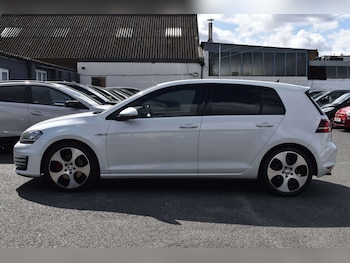 Used Volkswagen Golf 2015 for sale - 78341052: Photo