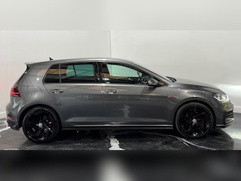 Used Volkswagen Golf 2017 for sale - 78944599: Photo