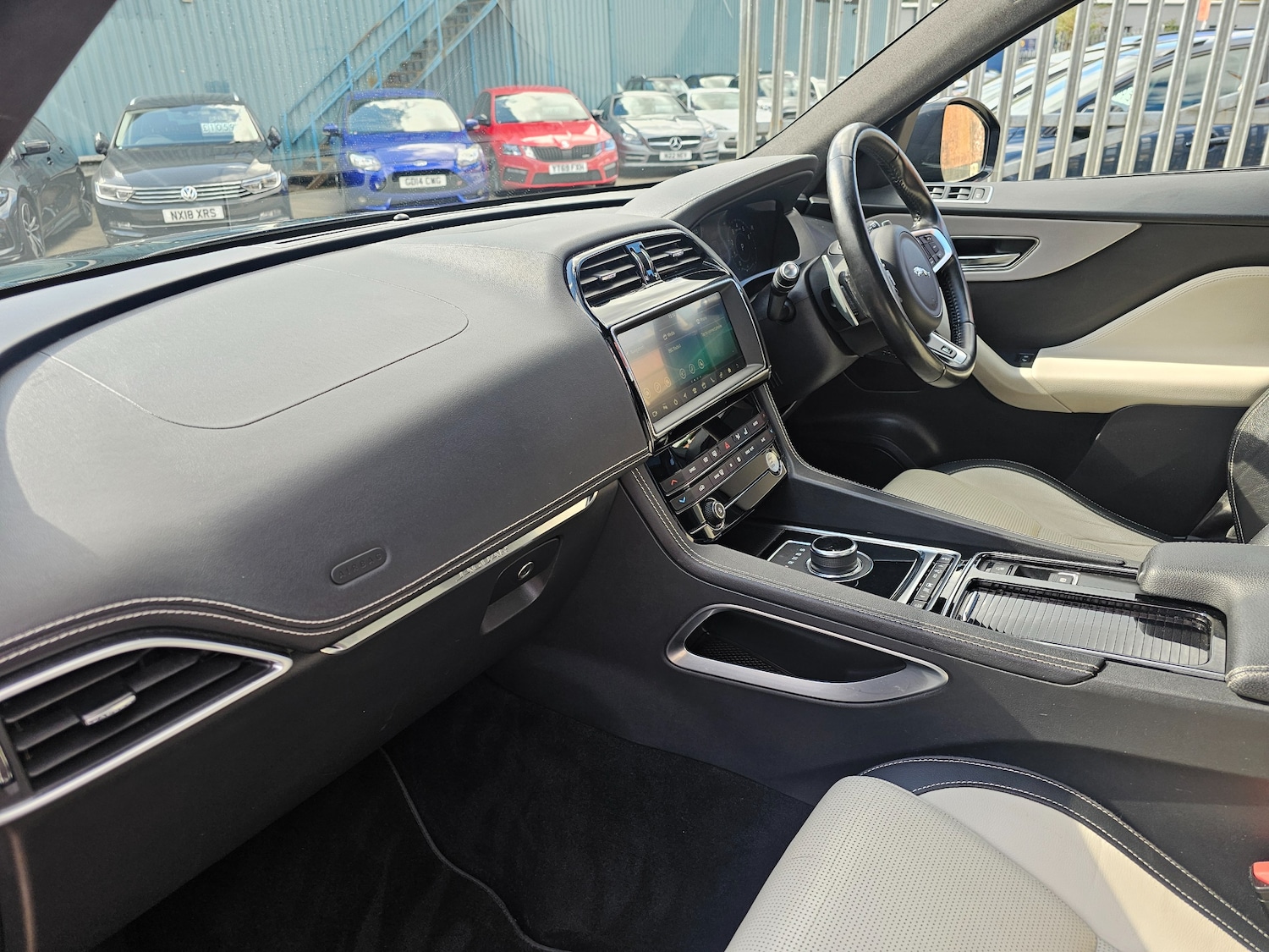 Used Jaguar F-Pace 2018 for sale - 78069729: Photo 12