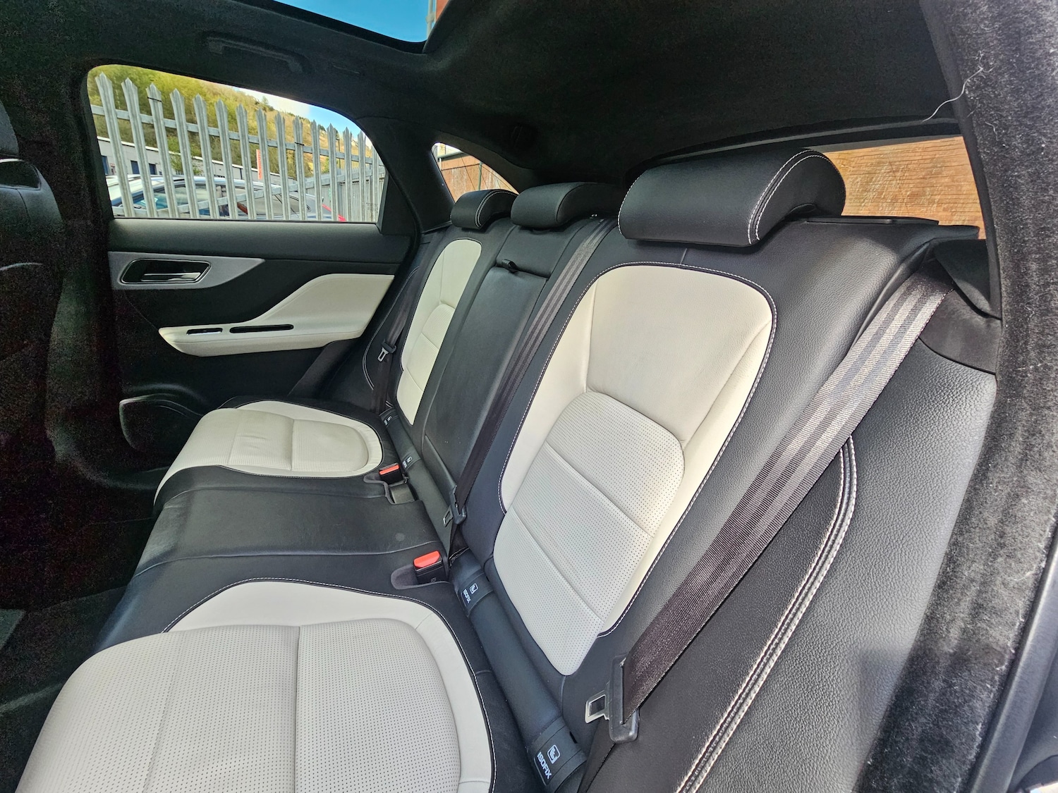 Used Jaguar F-Pace 2018 for sale - 78069729: Photo 14