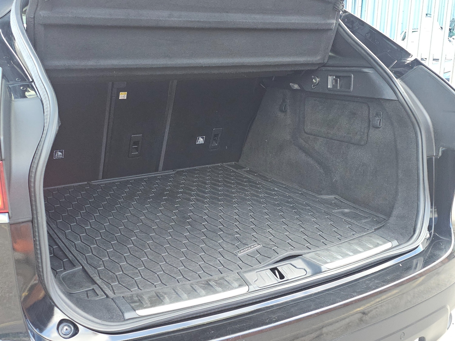 Used Jaguar F-Pace 2018 for sale - 78069729: Photo 8