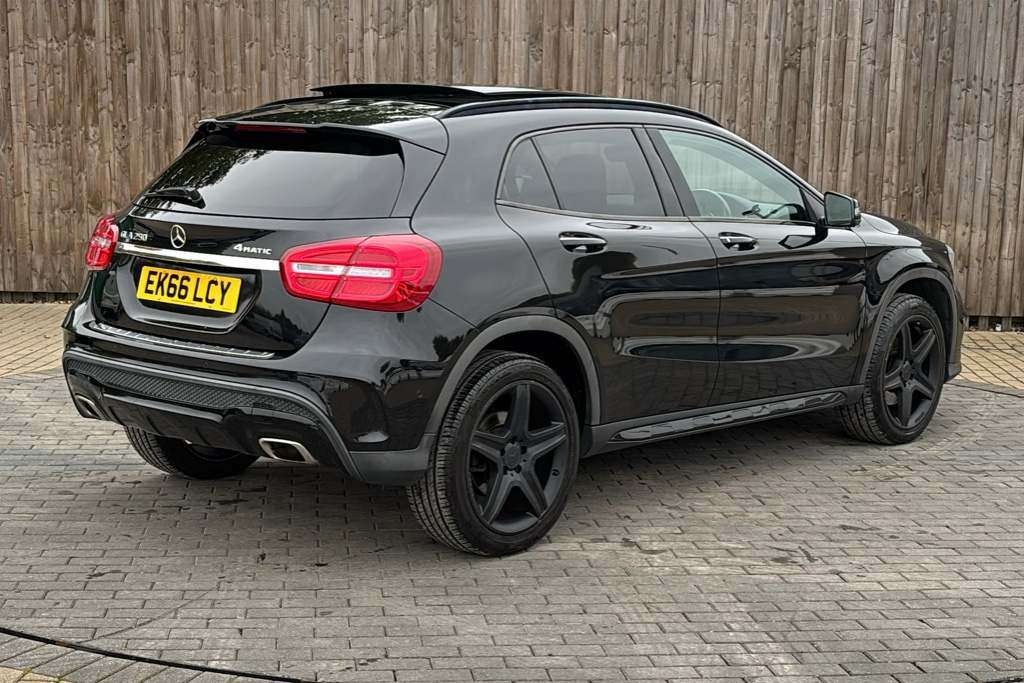 Used Mercedes-Benz GLA 2016 for sale - 76545986: Photo 6