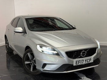 Used Volvo V40 2017 for sale - 79323743: Photo