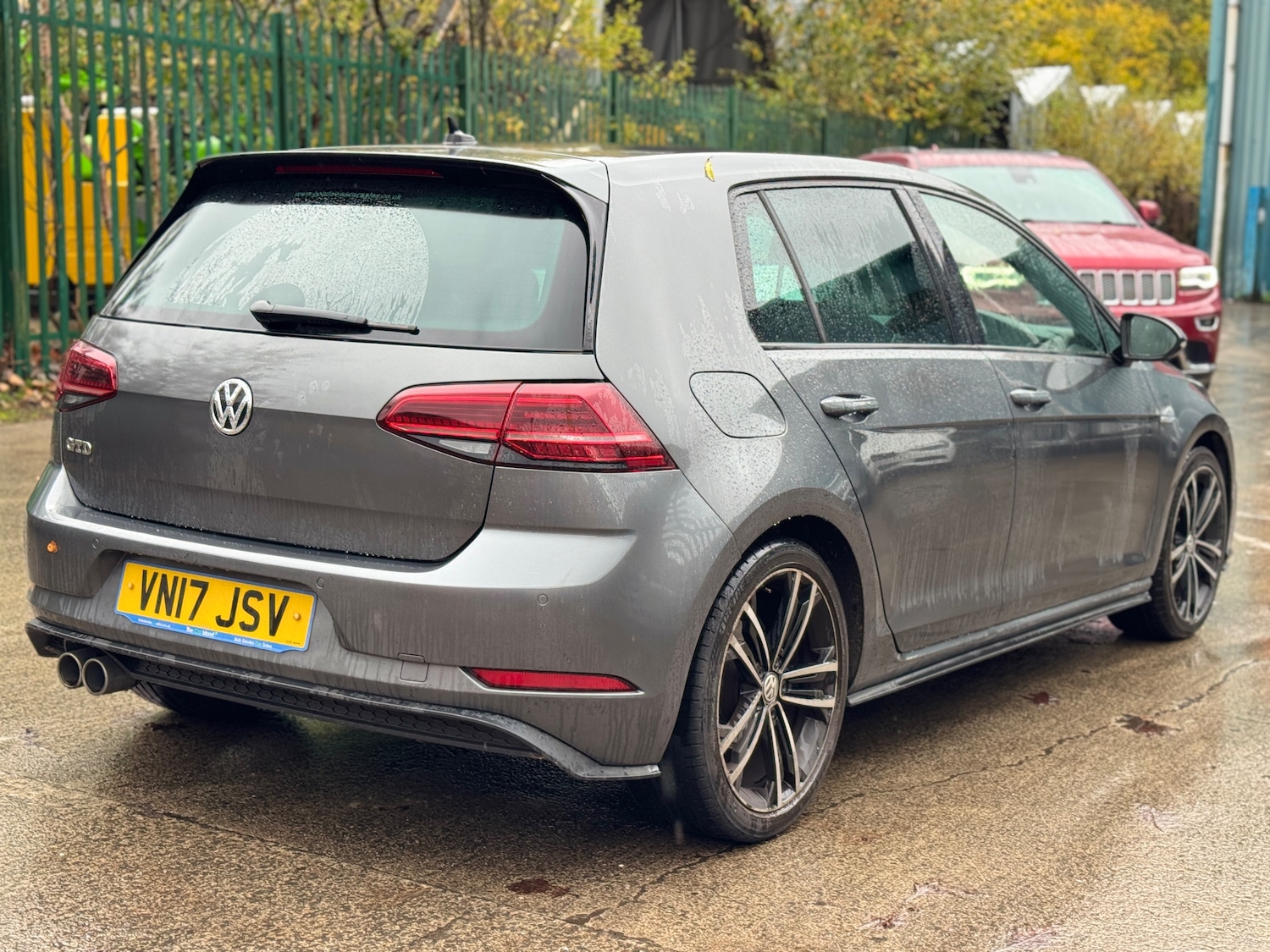 Used Volkswagen Golf 2017 for sale - 76402653: Photo 3