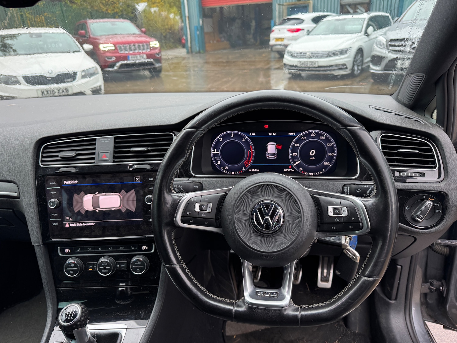 Used Volkswagen Golf 2017 for sale - 76402653: Photo 6