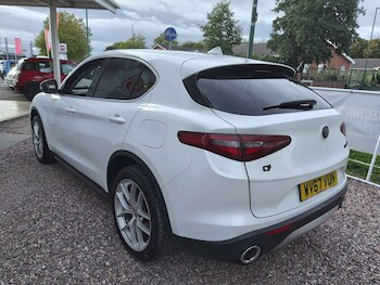 Used Alfa Romeo Stelvio 2017 for sale - 76305279: Photo 4