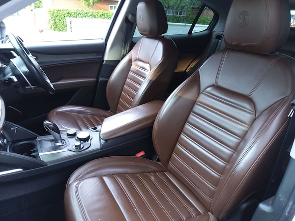Used Alfa Romeo Stelvio 2017 for sale - 76305279: Photo 6