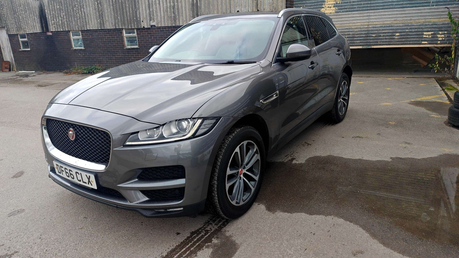 Used Jaguar F-Pace 2016 for sale - 76557811: Photo 1