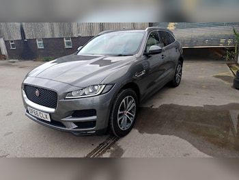 Used Jaguar F-Pace 2016 for sale - 76557811: Photo