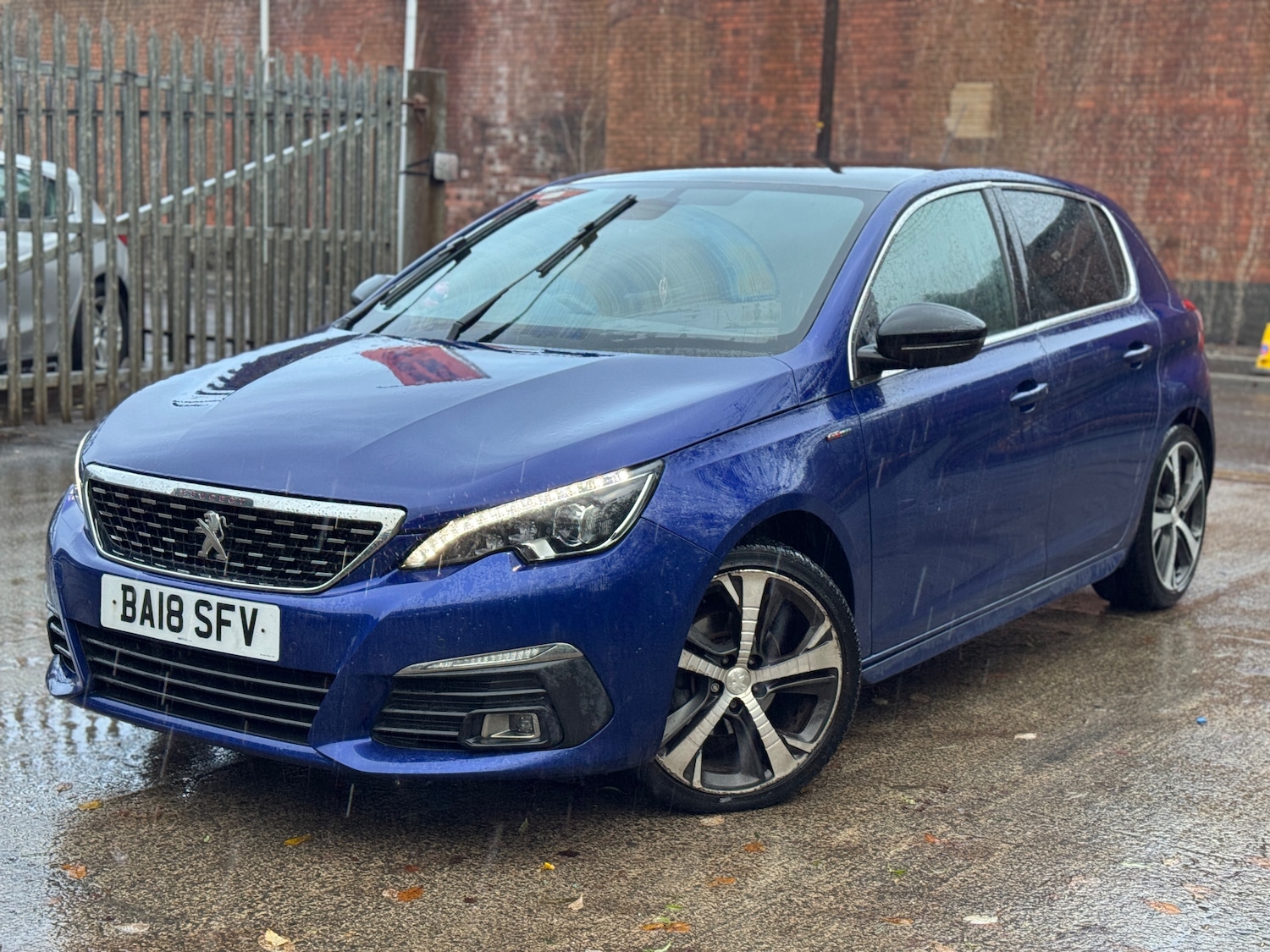 Used Peugeot 308 2018 for sale - 76845393: Photo 2