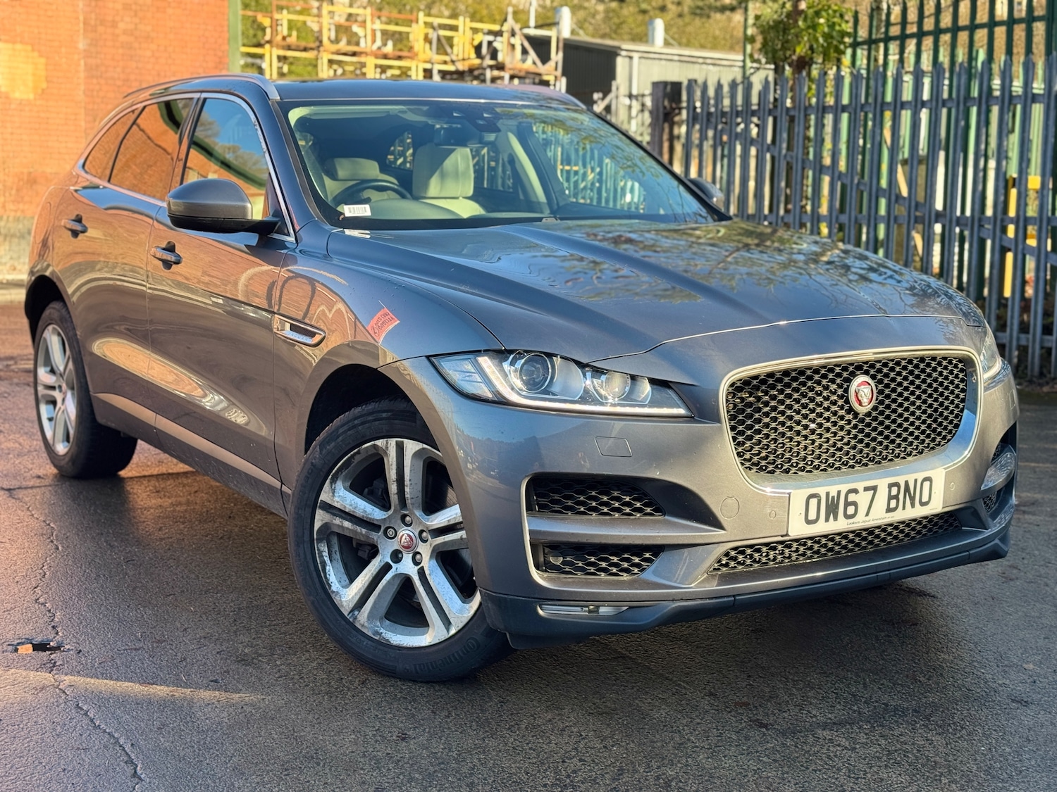 Used Jaguar F-Pace 2018 for sale - 76697797: Photo 1