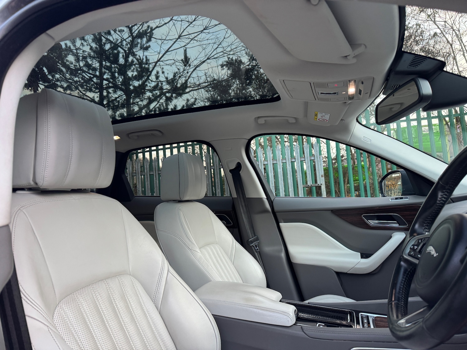 Used Jaguar F-Pace 2018 for sale - 76697797: Photo 13