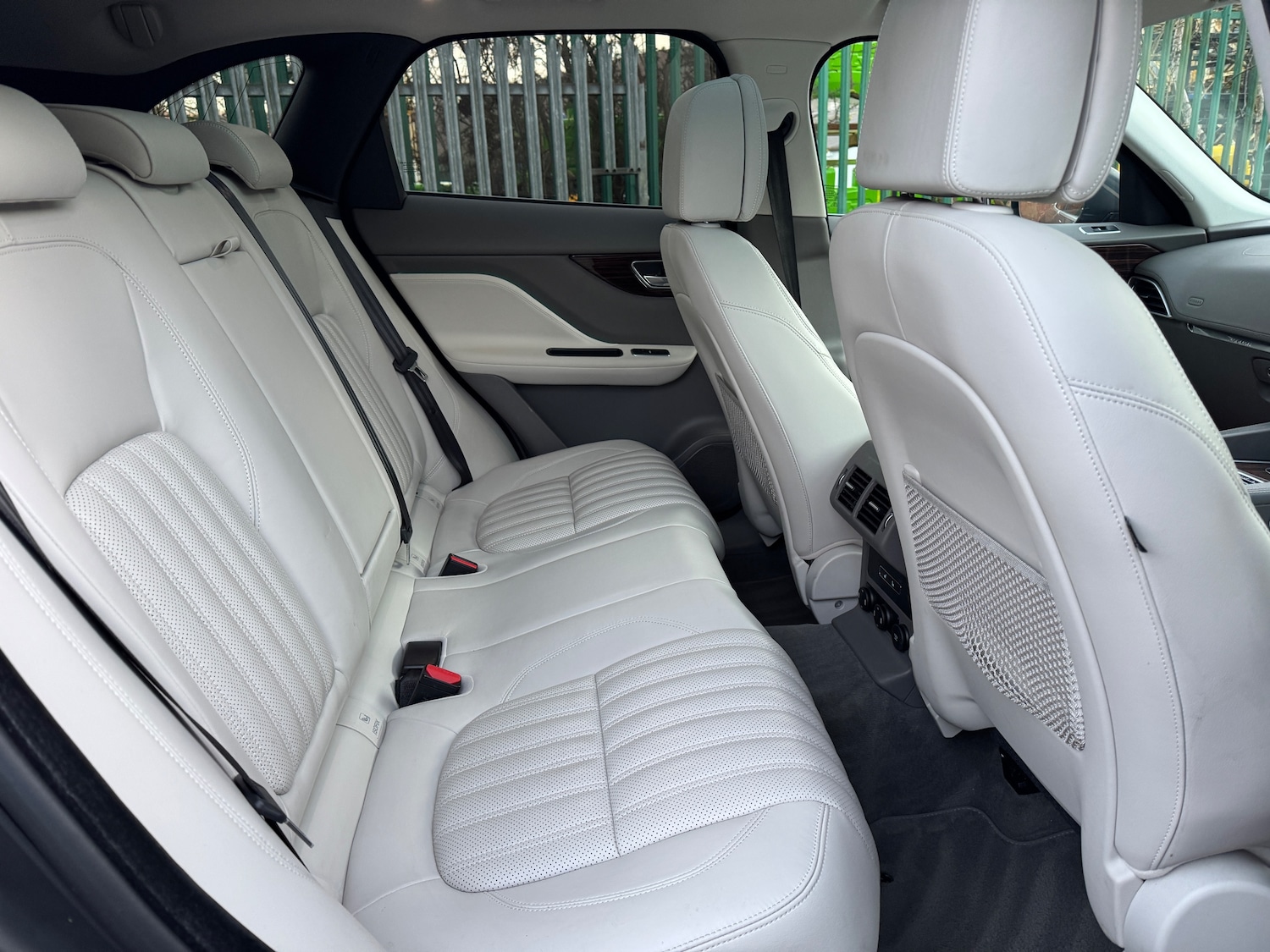 Used Jaguar F-Pace 2018 for sale - 76697797: Photo 18