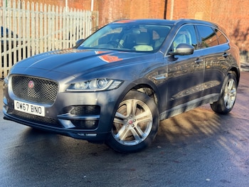 Used Jaguar F-Pace 2018 for sale - 76697797: Photo