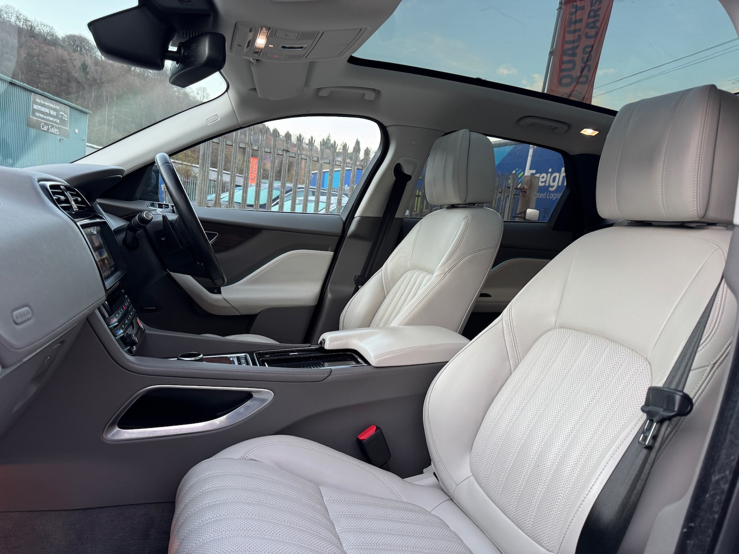 Used Jaguar F-Pace 2018 for sale - 76697797: Photo 30