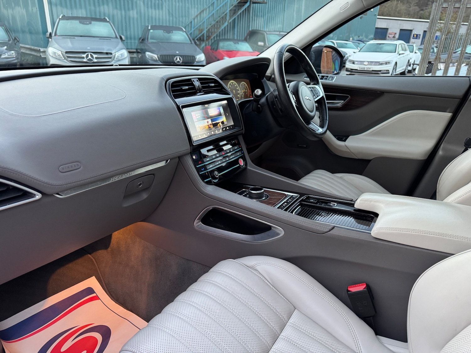 Used Jaguar F-Pace 2018 for sale - 76697797: Photo 31