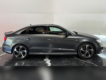 Used Audi A3 2018 for sale - 79010520: Photo