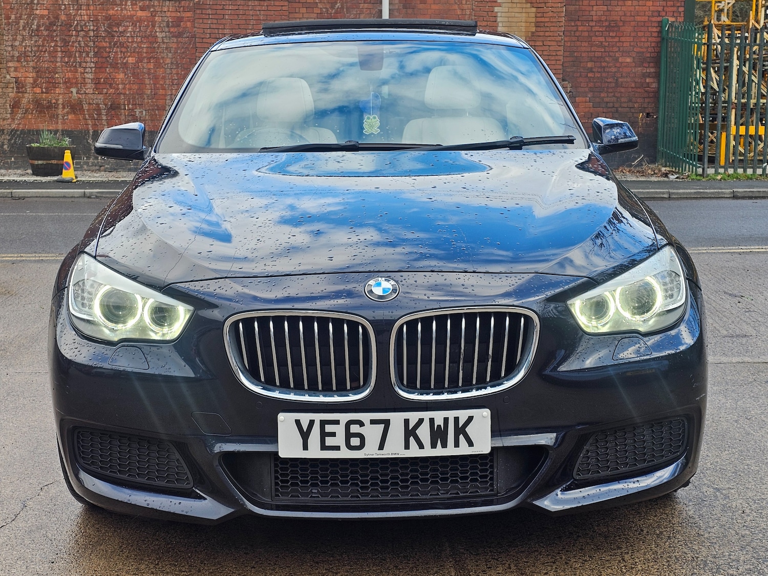 Used BMW 5 Series 2017 for sale - 77436312: Photo 2