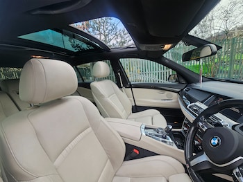 Used BMW 5 Series 2017 for sale - 77436312: Photo