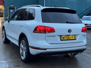 Used Volkswagen Touareg 2016 for sale - 77301670: Photo