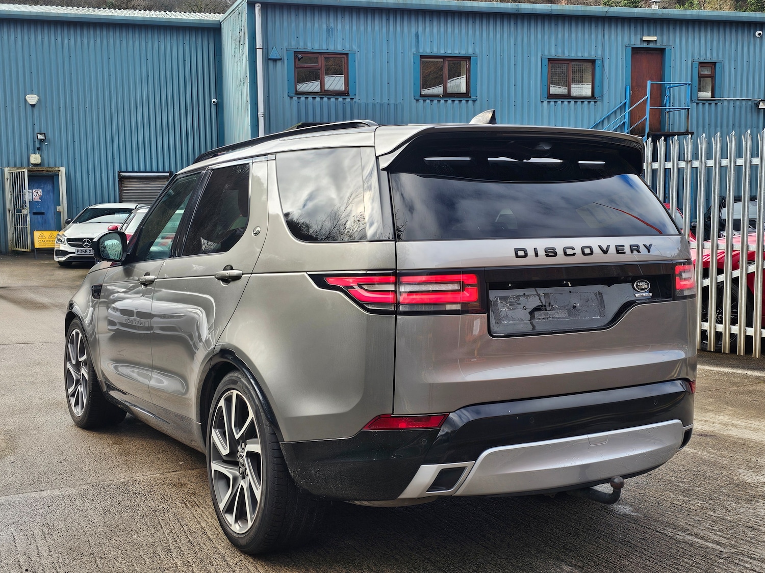Used Land Rover Discovery 2018 for sale - 77692027: Photo 4