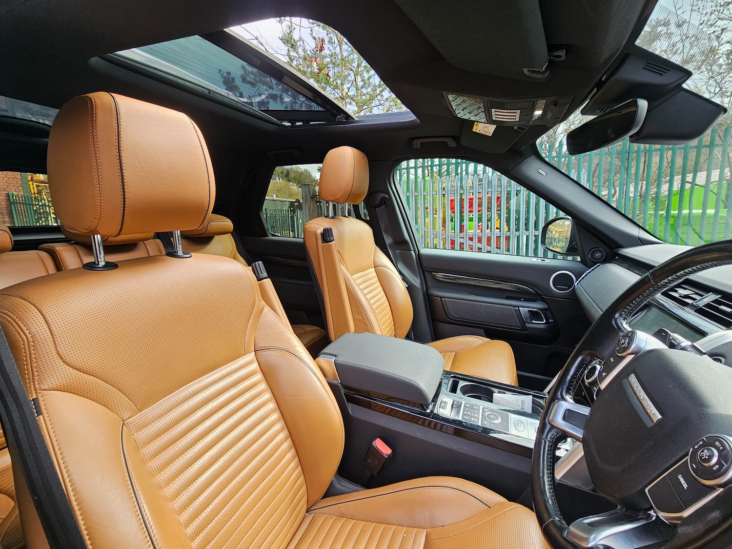 Used Land Rover Discovery 2018 for sale - 77692027: Photo 6